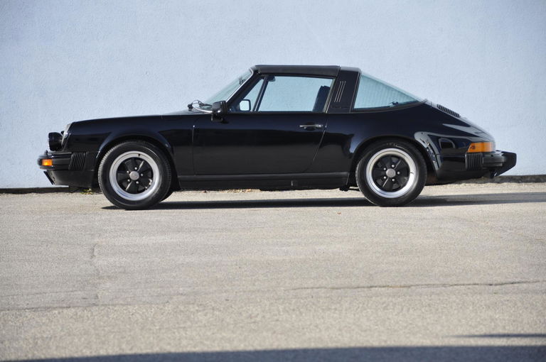 1987 Porsche 911 SC TARGA