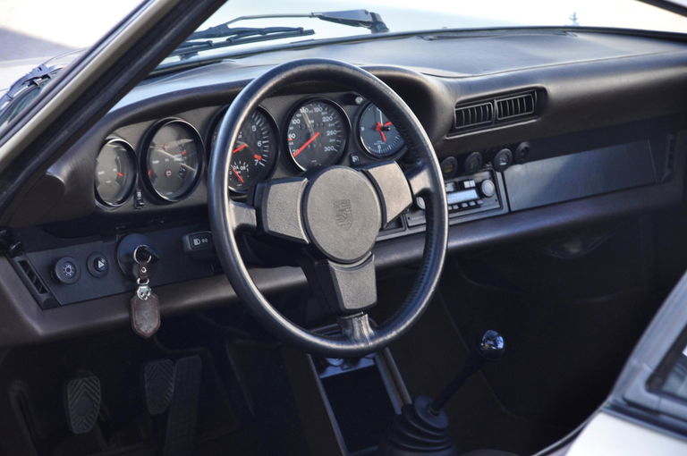 Porsche 911 Turbo 3.3