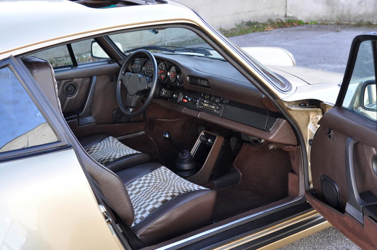 Porsche 911 Turbo 3.3