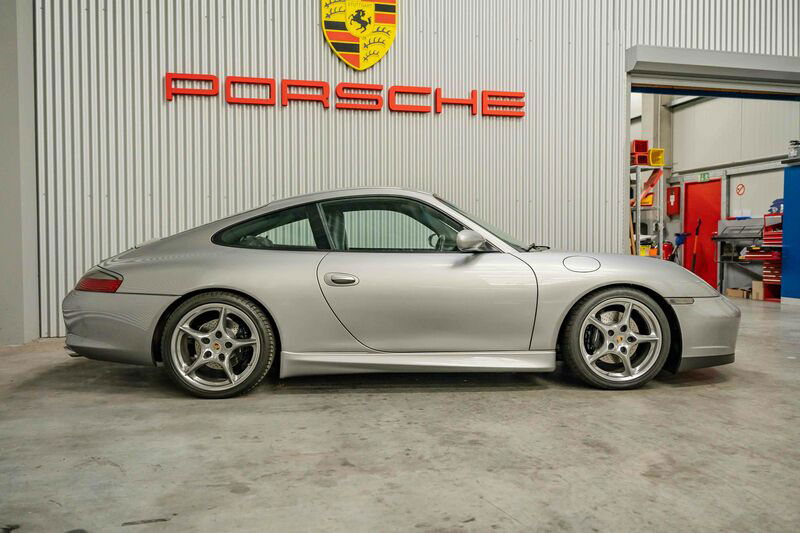 Porsche 996 Carrera 