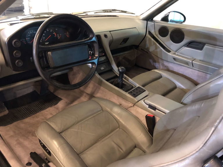 Porsche 928 S4