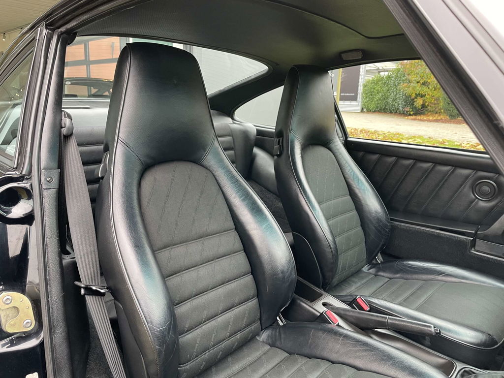 Porsche 964 Carrera 4