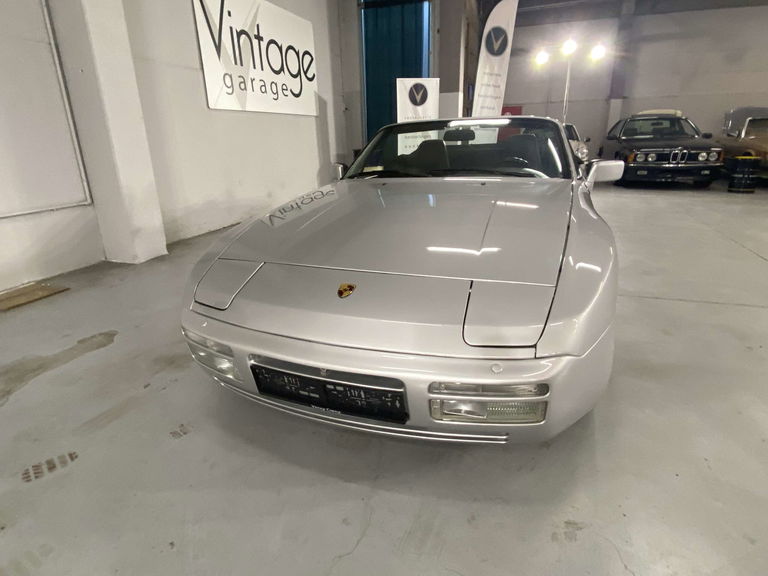 Porsche 944 Turbo Cabriolet