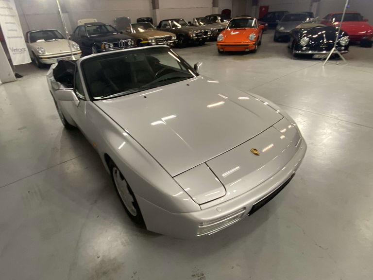 Porsche 944 Turbo Cabriolet