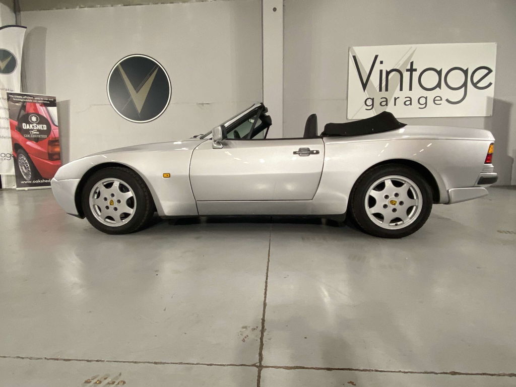 Porsche 944 Turbo Cabriolet