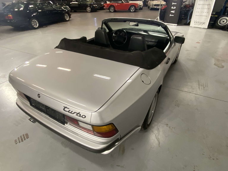 Porsche 944 Turbo Cabriolet
