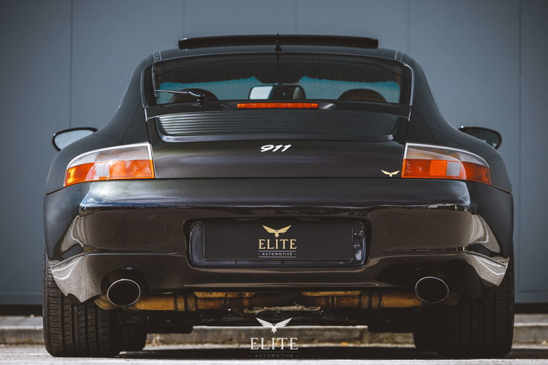 Porsche 996 Carrera 4 Millennium Edition