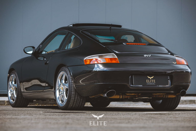 Porsche 996 Carrera 4 Millennium Edition