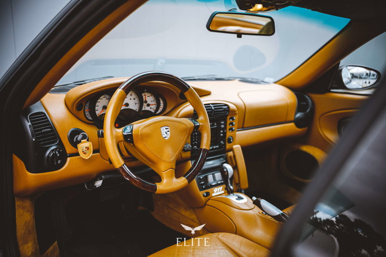 Porsche 996 Carrera 4 Millennium Edition
