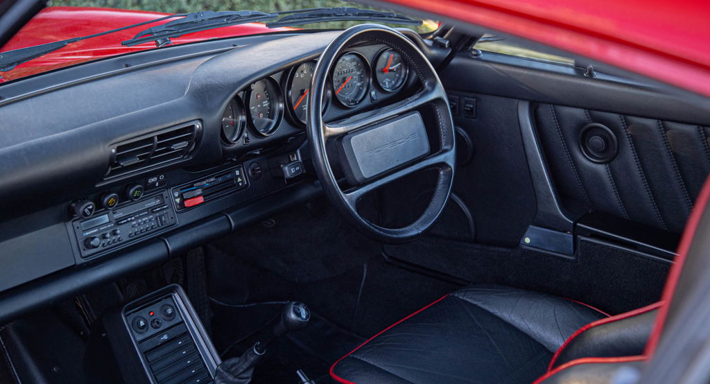 Porsche 911 Carrera 3.2