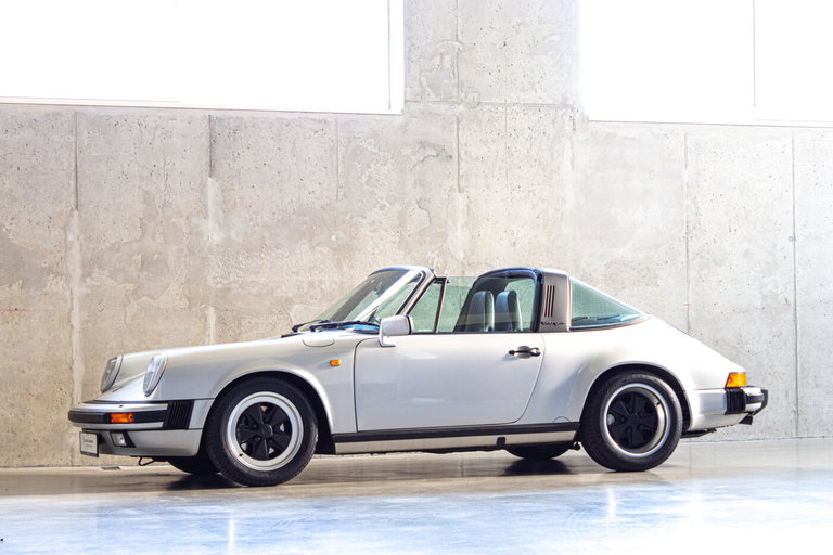 Porsche 911 Carrera 3.2