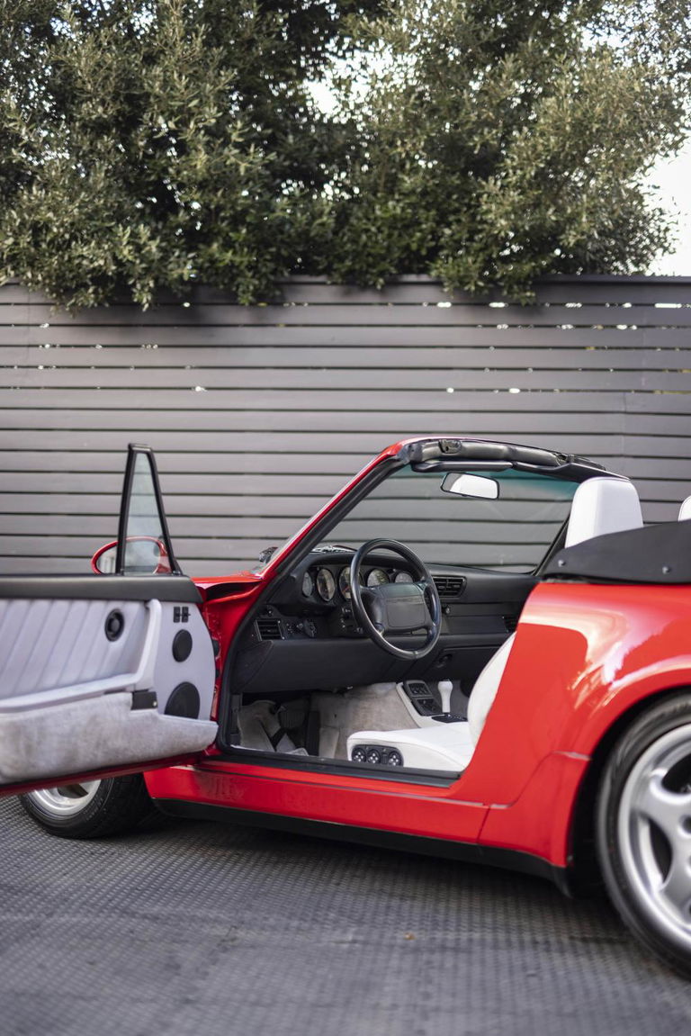 Porsche 964 Carrera 2 Cabrio WTL