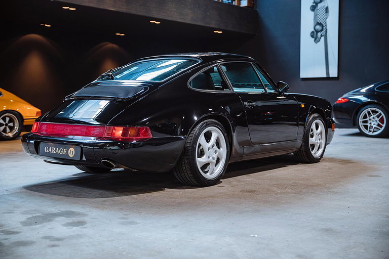 Porsche 964 Carrera 4