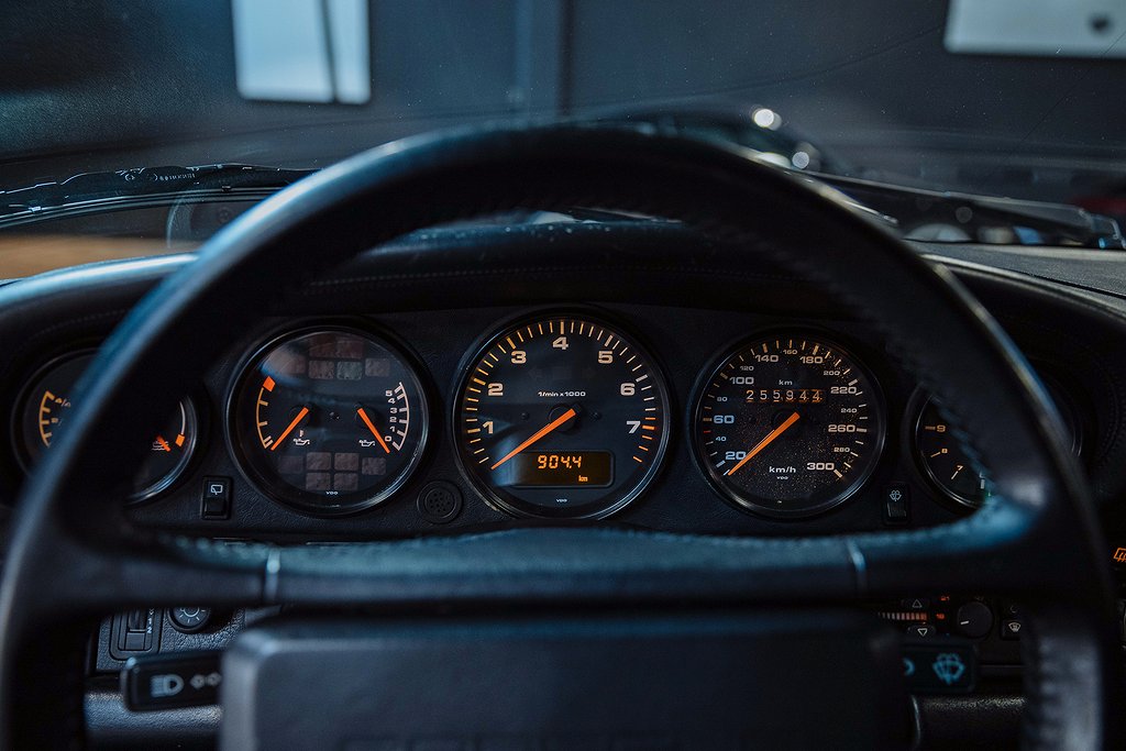 Porsche 964 Carrera 4