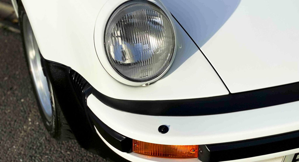 Porsche 911 Turbo 3.3