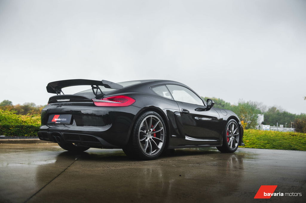 Porsche 981 Cayman GT4