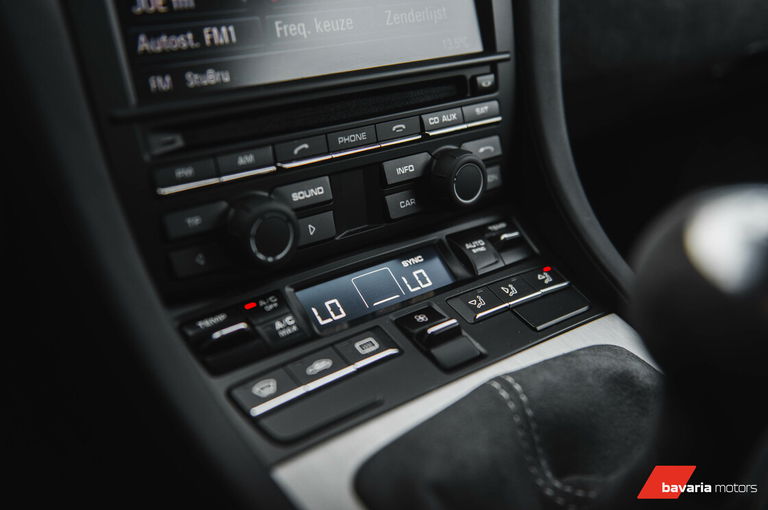 Porsche 981 Cayman GT4