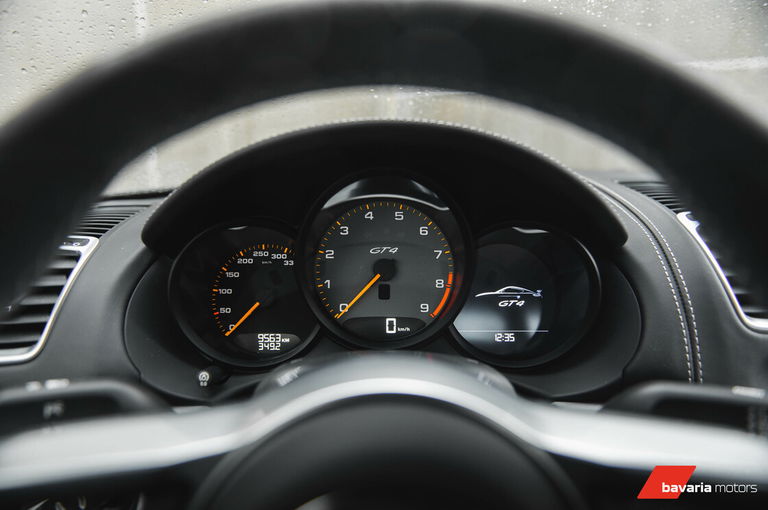 Porsche 981 Cayman GT4