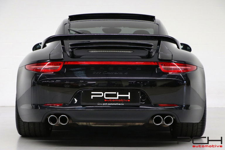 Porsche 991 Carrera 4