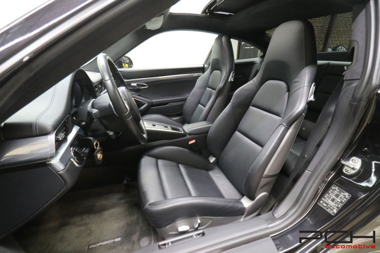 Porsche 991 Carrera 4