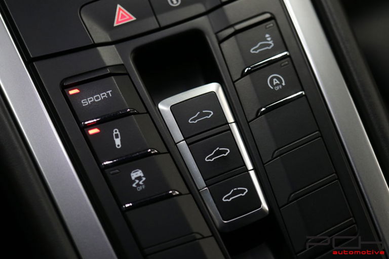 Porsche 991 Carrera 4