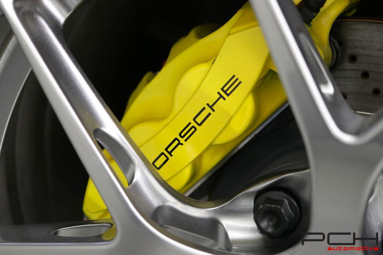 Porsche 991 Carrera 4