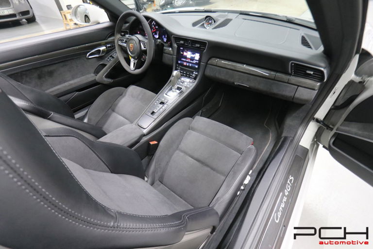 Porsche 991.2 Carrera 4 GTS