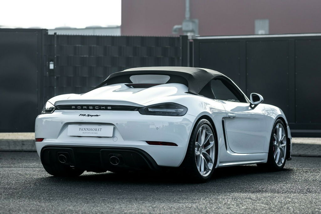 Porsche 718 Spyder