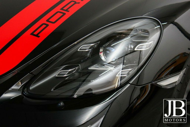 Porsche 718 Cayman GT4 Sports Cup Edition