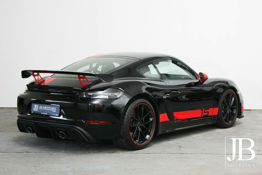 Porsche 718 Cayman GT4 Sports Cup Edition