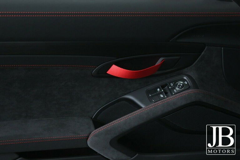 Porsche 718 Cayman GT4 Sports Cup Edition