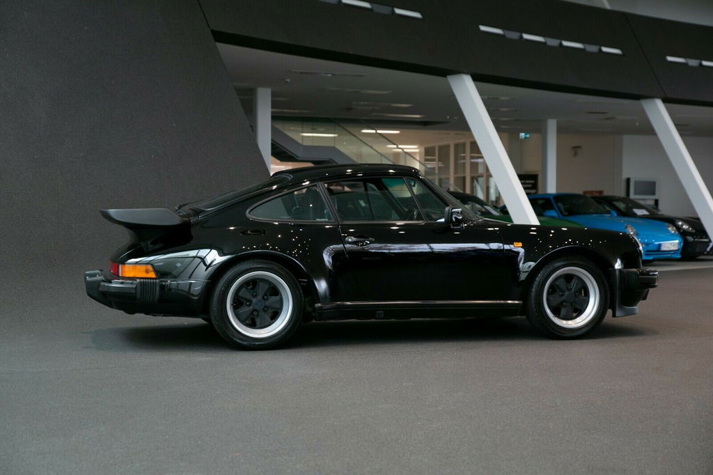 Porsche 911 Turbo 3.3