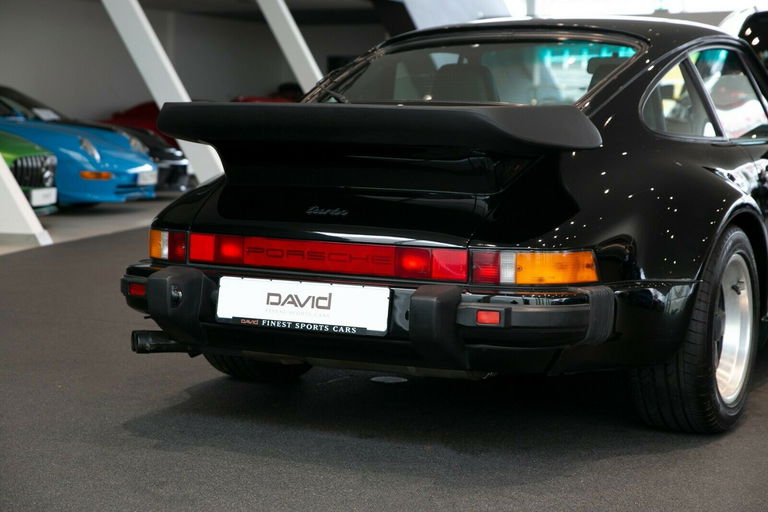 Porsche 911 Turbo 3.3