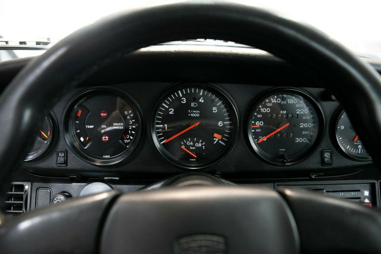 Porsche 911 Turbo 3.3