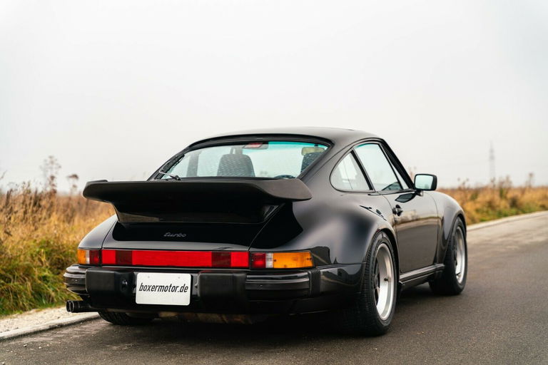 Porsche 911 Turbo 3.3 (US)