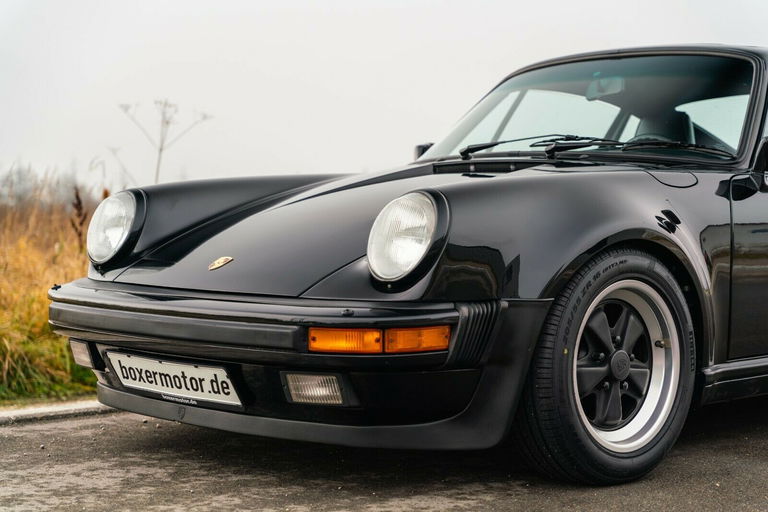 Porsche 911 Turbo 3.3 (US)