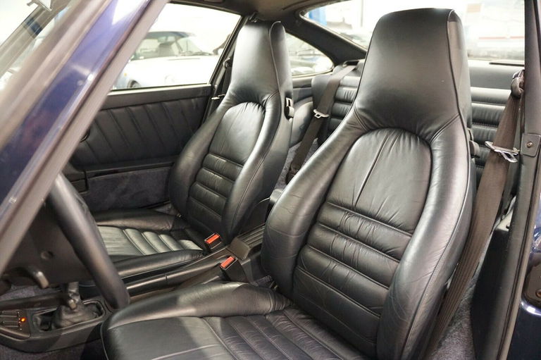 Porsche 964 Carrera 4 WTL