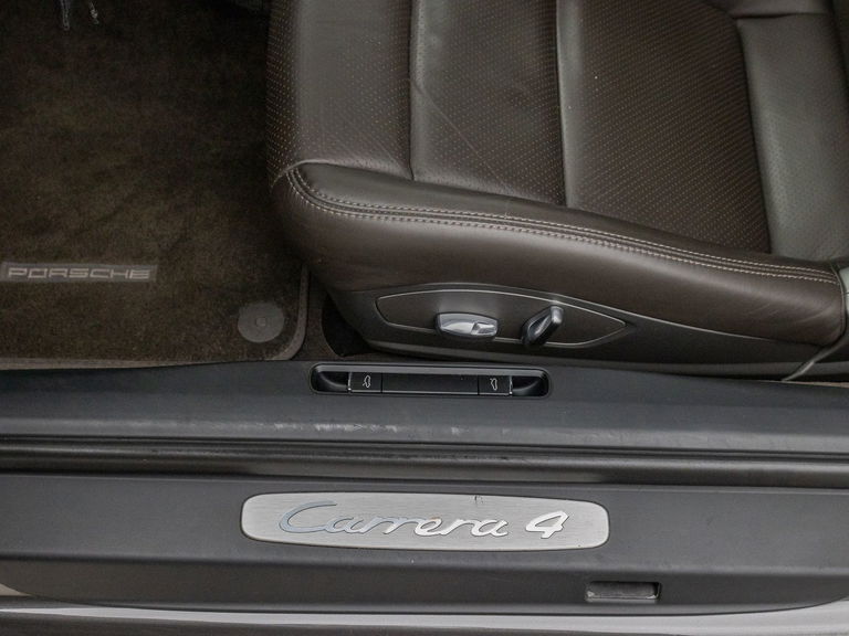 Porsche 991 Carrera 4