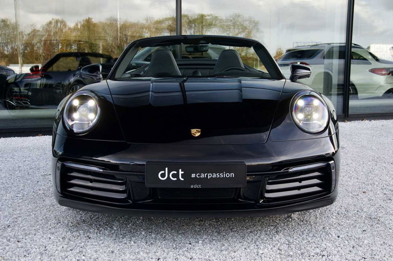 Porsche 992 Carrera 4S