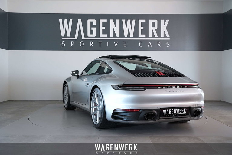 Porsche 992 Carrera 4S
