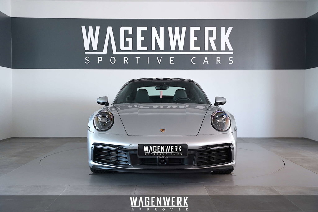 Porsche 992 Carrera 4S