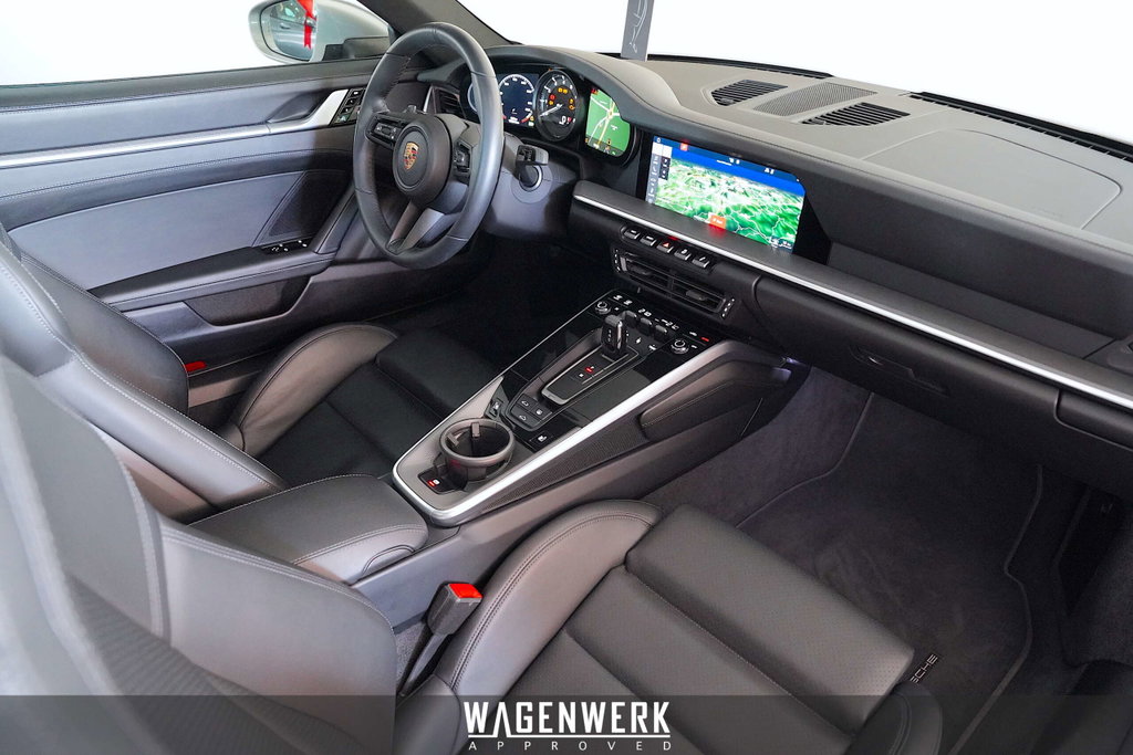 Porsche 992 Carrera 4S