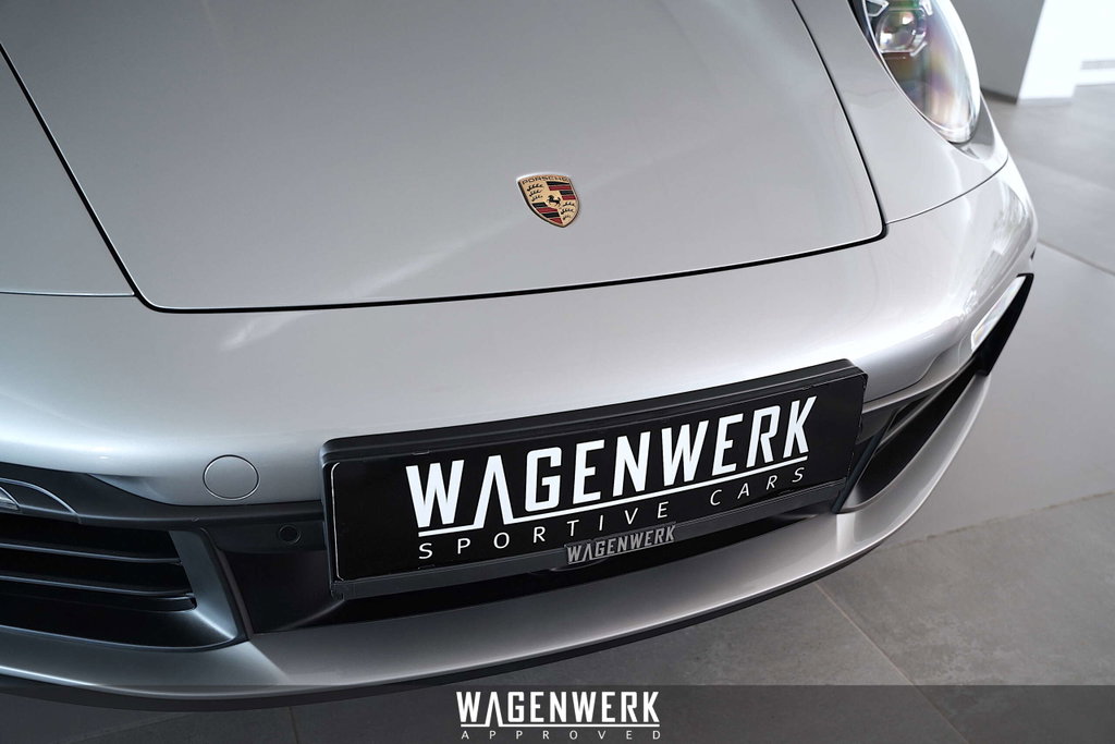 Porsche 992 Carrera 4S