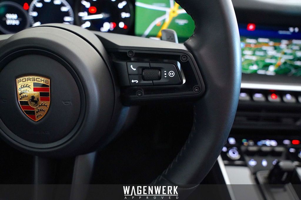 Porsche 992 Carrera 4S