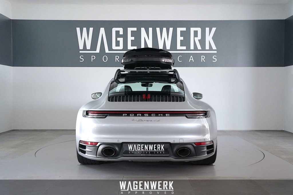 Porsche 992 Carrera 4S