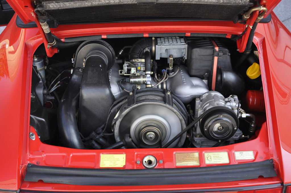 Porsche 911 Carrera 3.2