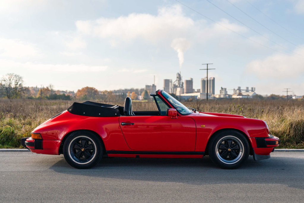 Porsche 911 Carrera 3.2