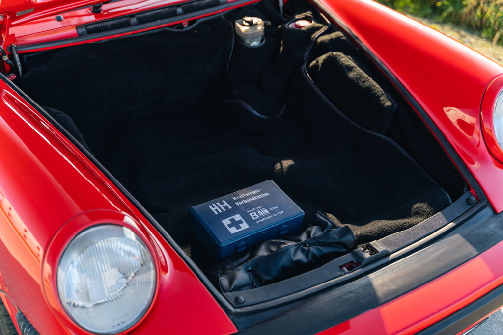 Porsche 911 Carrera 3.2