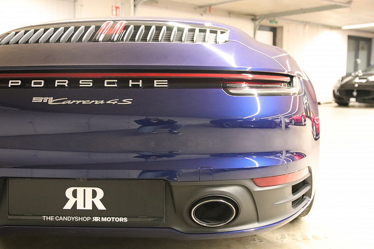 Porsche 992 Carrera 4S