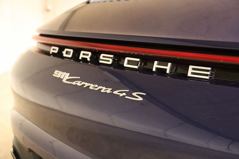 Porsche 992 Carrera 4S